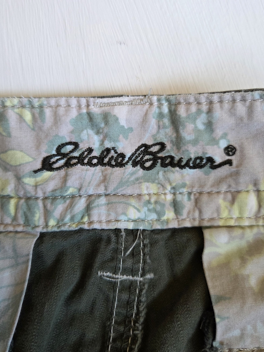 Eddie Bauer Women's Green Cargo Capri Pants Cotton Twill Size-2 - Picture 11 of 12